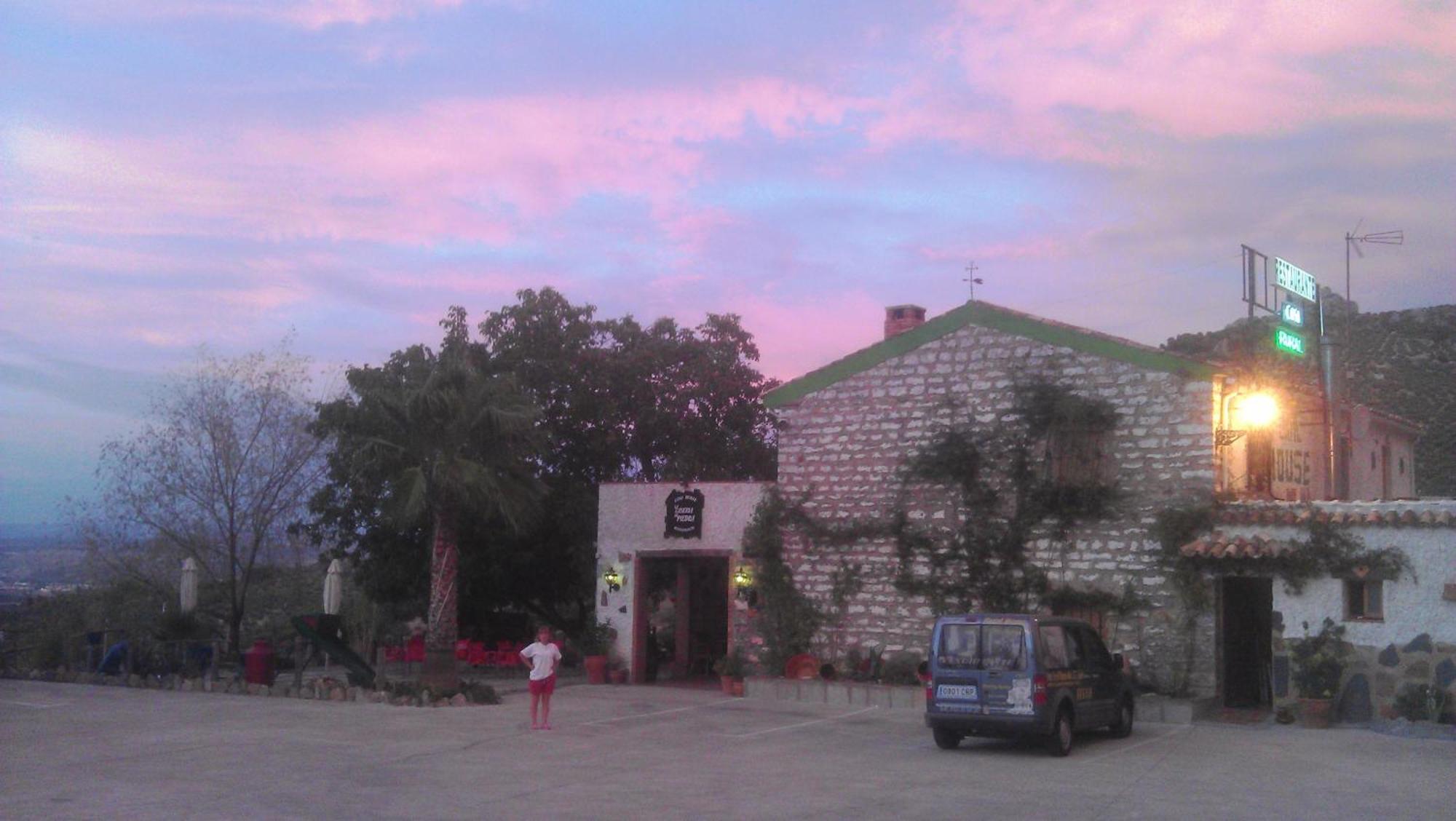 Alojamiento Rural La Caseria De Piedra Restaurante Jaén Exterior foto