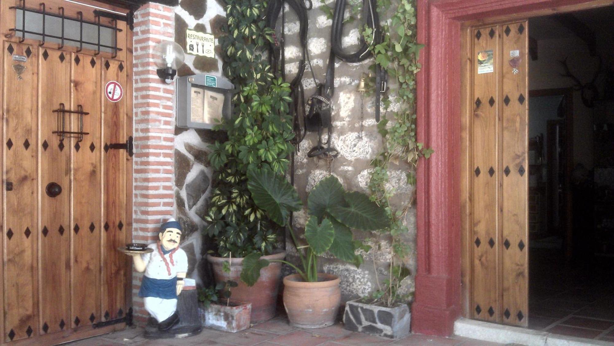 Alojamiento Rural La Caseria De Piedra Restaurante Jaén Exterior foto