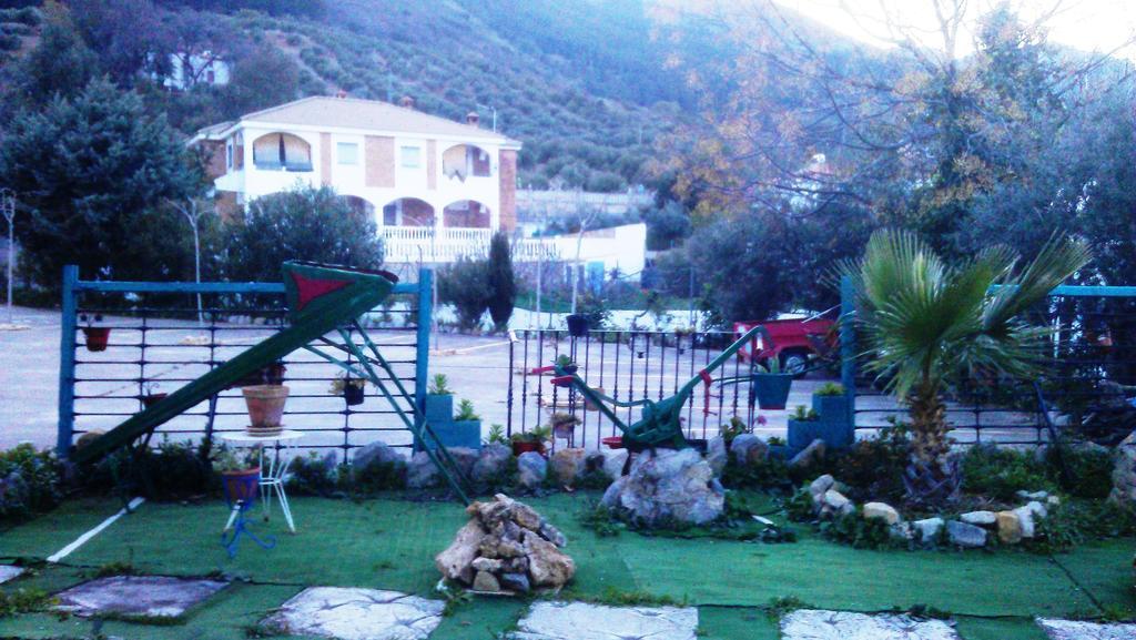 Alojamiento Rural La Caseria De Piedra Restaurante Jaén Exterior foto